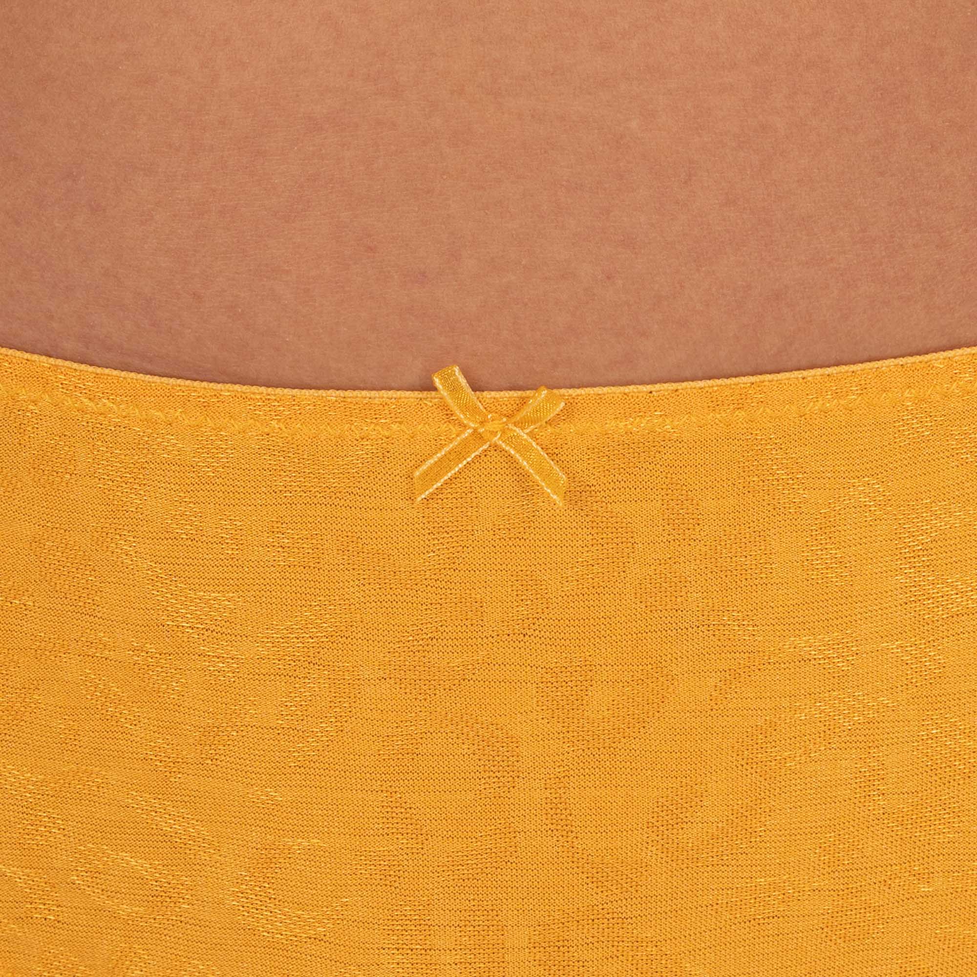 Thong Cleo Thong Cleo
