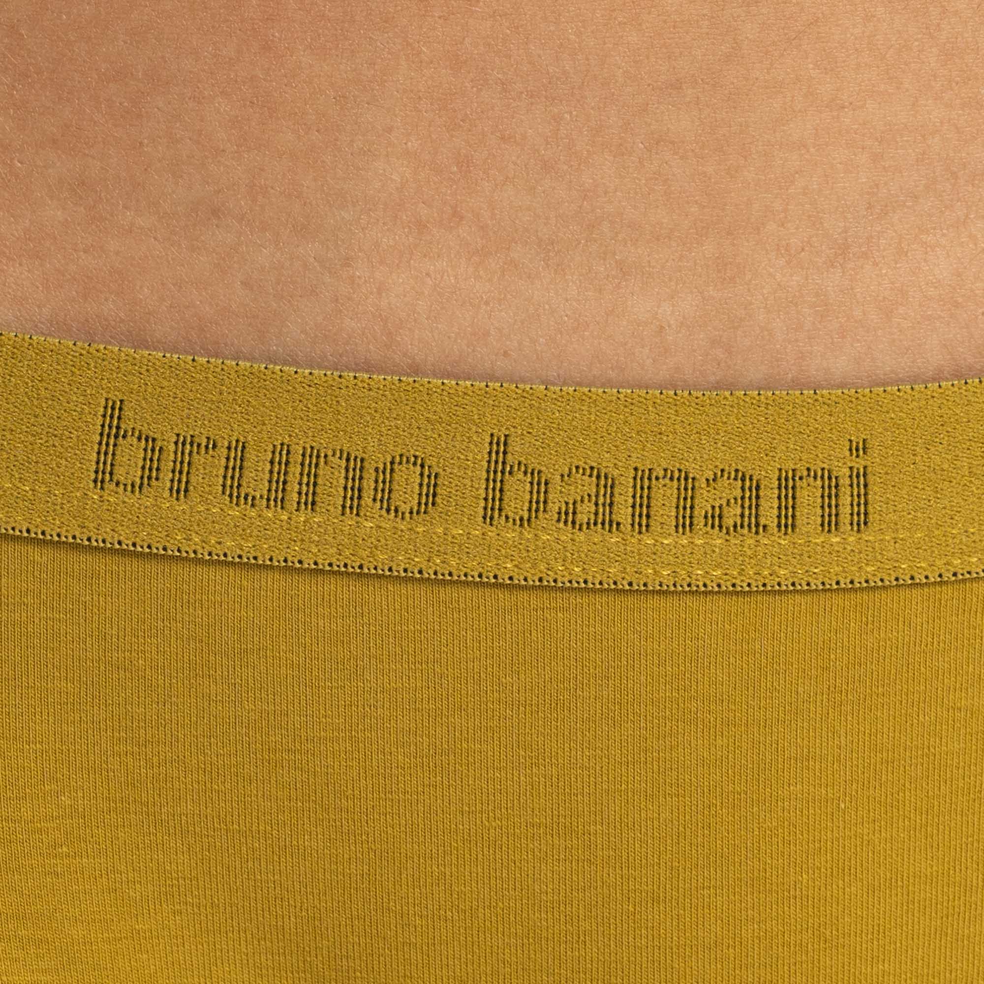 Rio Flooding  Körperteil, Hüfte, Person