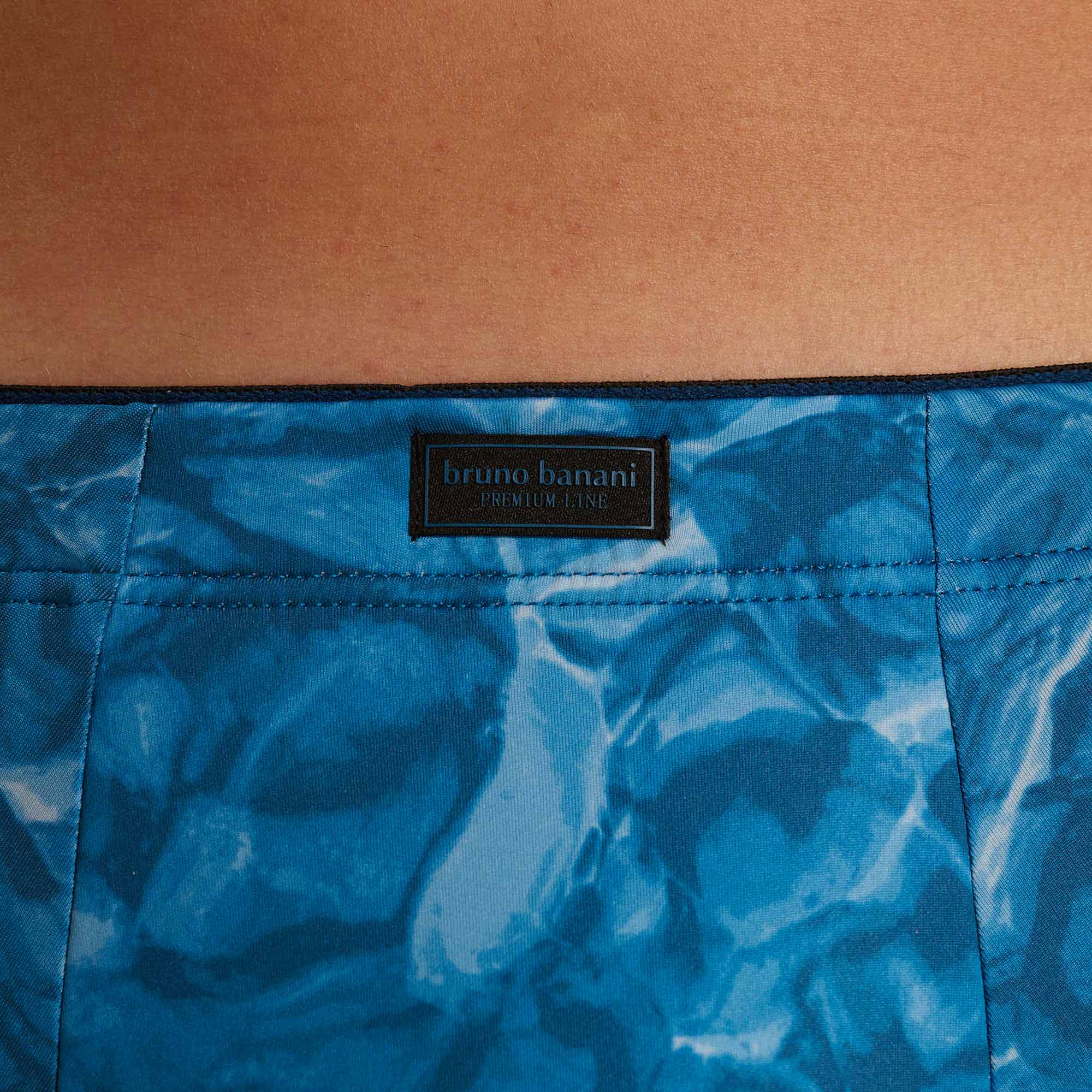 kurze Hosen, blau, wasserpattern, Badehose, bruno banani