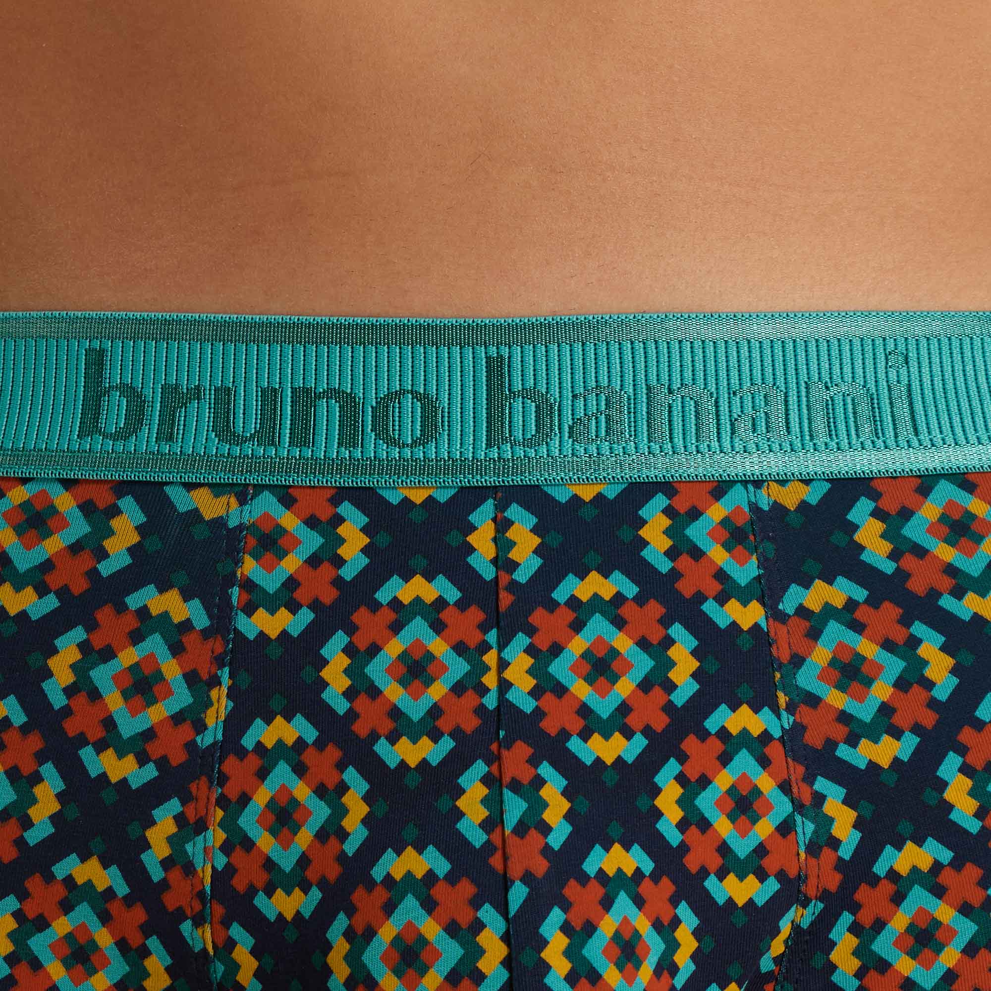 Unterwäsche, Slip, gemustert, Elastikbund, Marke nicht sichtbar