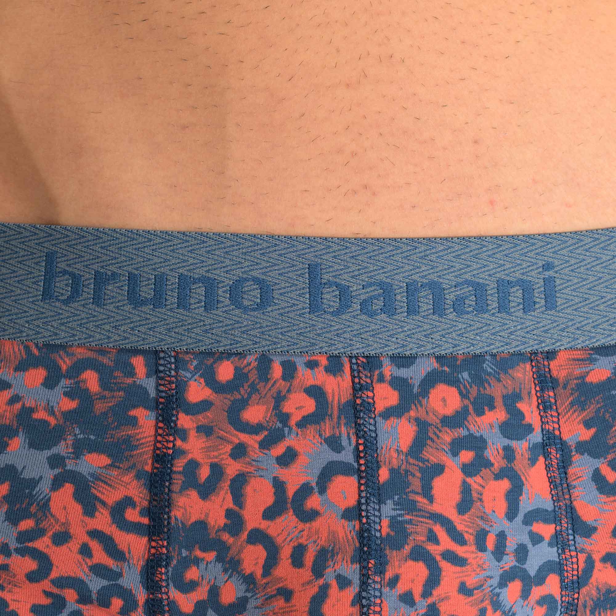 Short print Eccentric Leopard